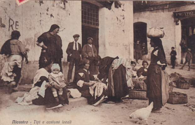 NICASTRO - Tipi e costumi locali 1933