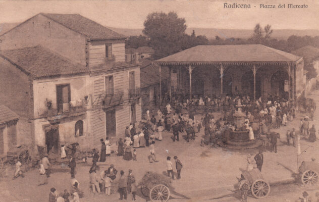 RADICENA (Cosenza) - Piazza del Mercato 1930