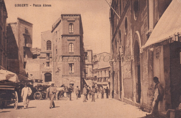 GIRGENTI (Agrigento) - Piazza Atenea