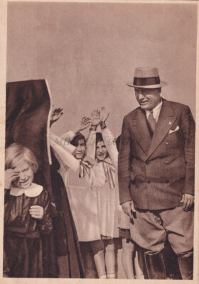 FASCISMO - Trieste 1938 Befana del Duce Mussolini